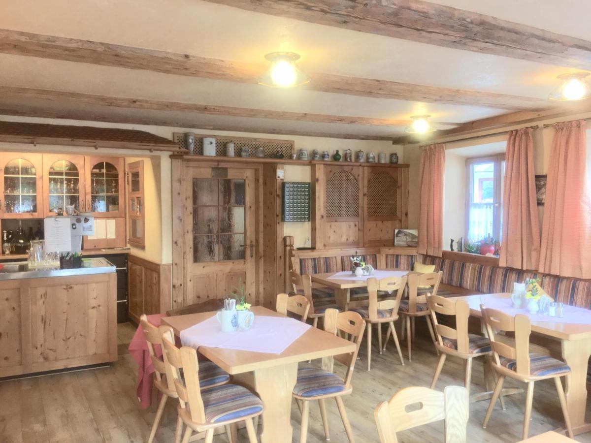 Gasthof Adler Hotell Unterthingau Exteriör bild